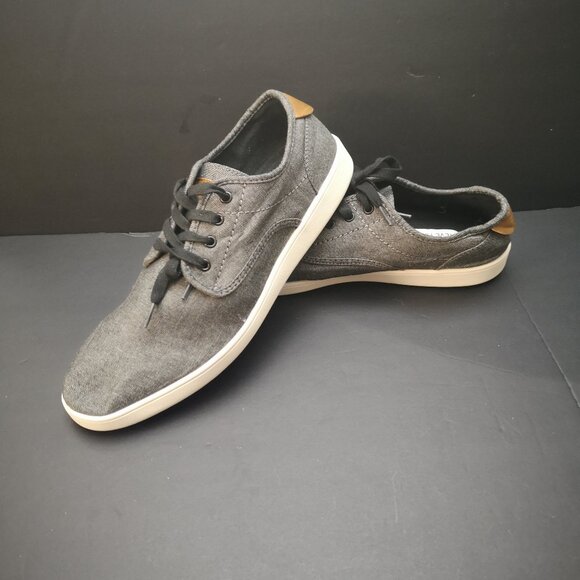 Steve Madden Men's Size 11.5 Dark Grey Lace Closure Fenta Deck Shoes - Picture 1 of 8